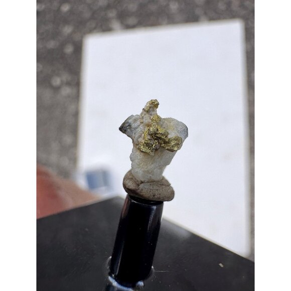 Gold on Quartz - Natural California Gold Specimen in Perky Display Box - #1 - Picture 5 of 6